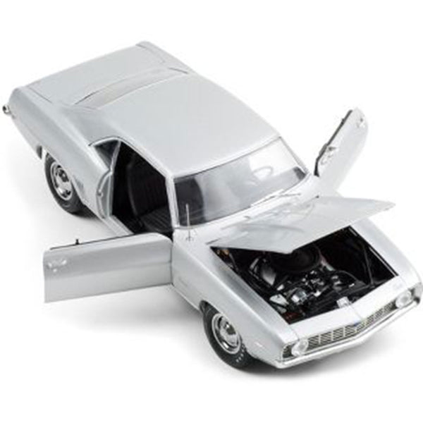 1969 Barrett Jackson Chev Camaro ZL1 1:18 Model Car (Silver)