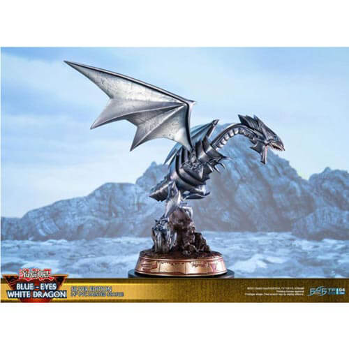 Yu-Gi-Oh! Blue Eyes White Dragon (Silver)