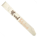 Skvělé růžové zlato na bílém křídle